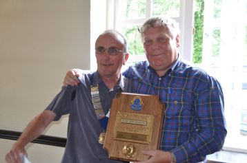 Lion Alan proudly recives his MJF Award